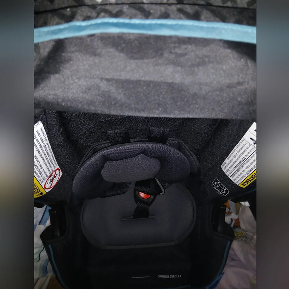 Graco snugride 35 lite LX - Picture 5 of 8